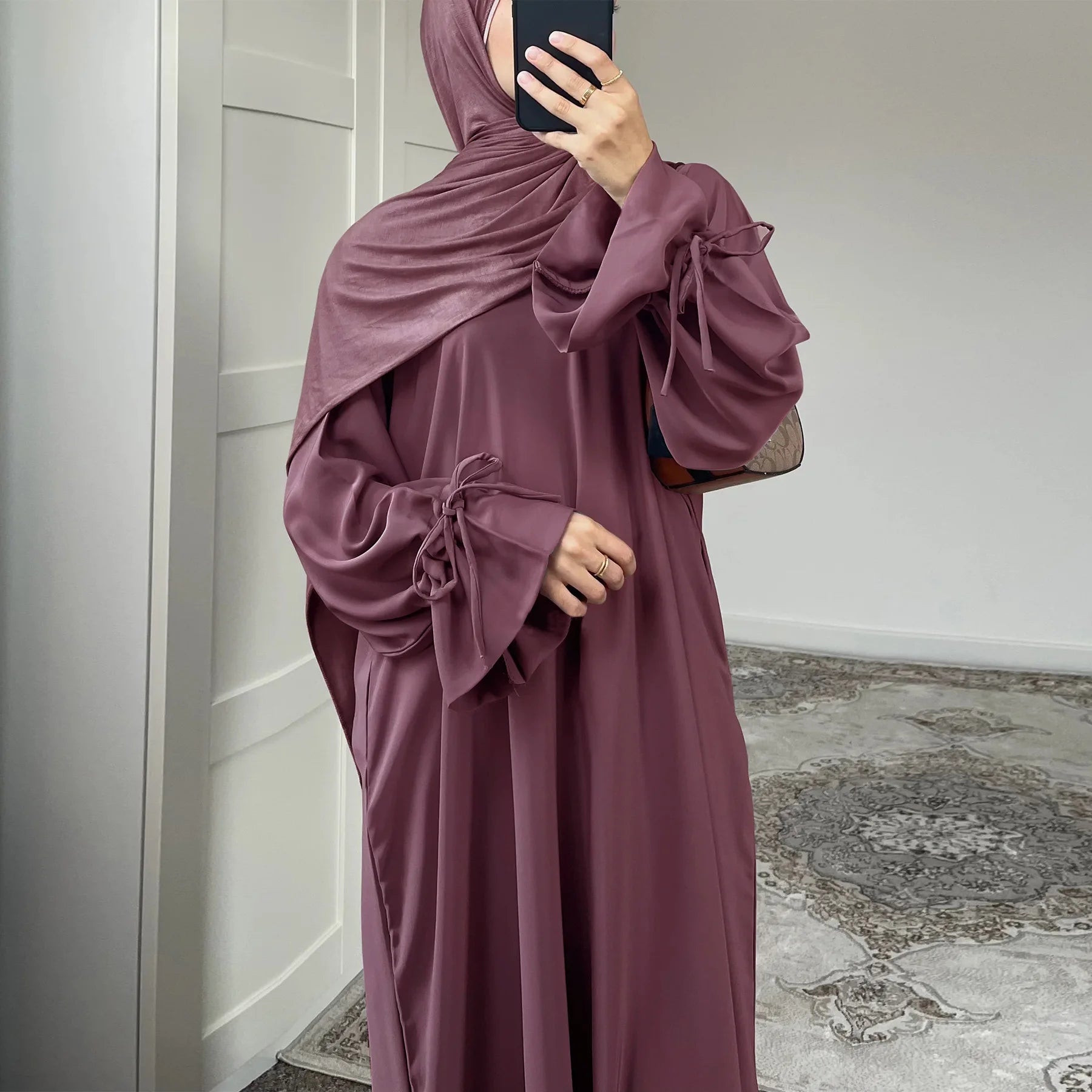 Bow-Tie Cuff Abaya