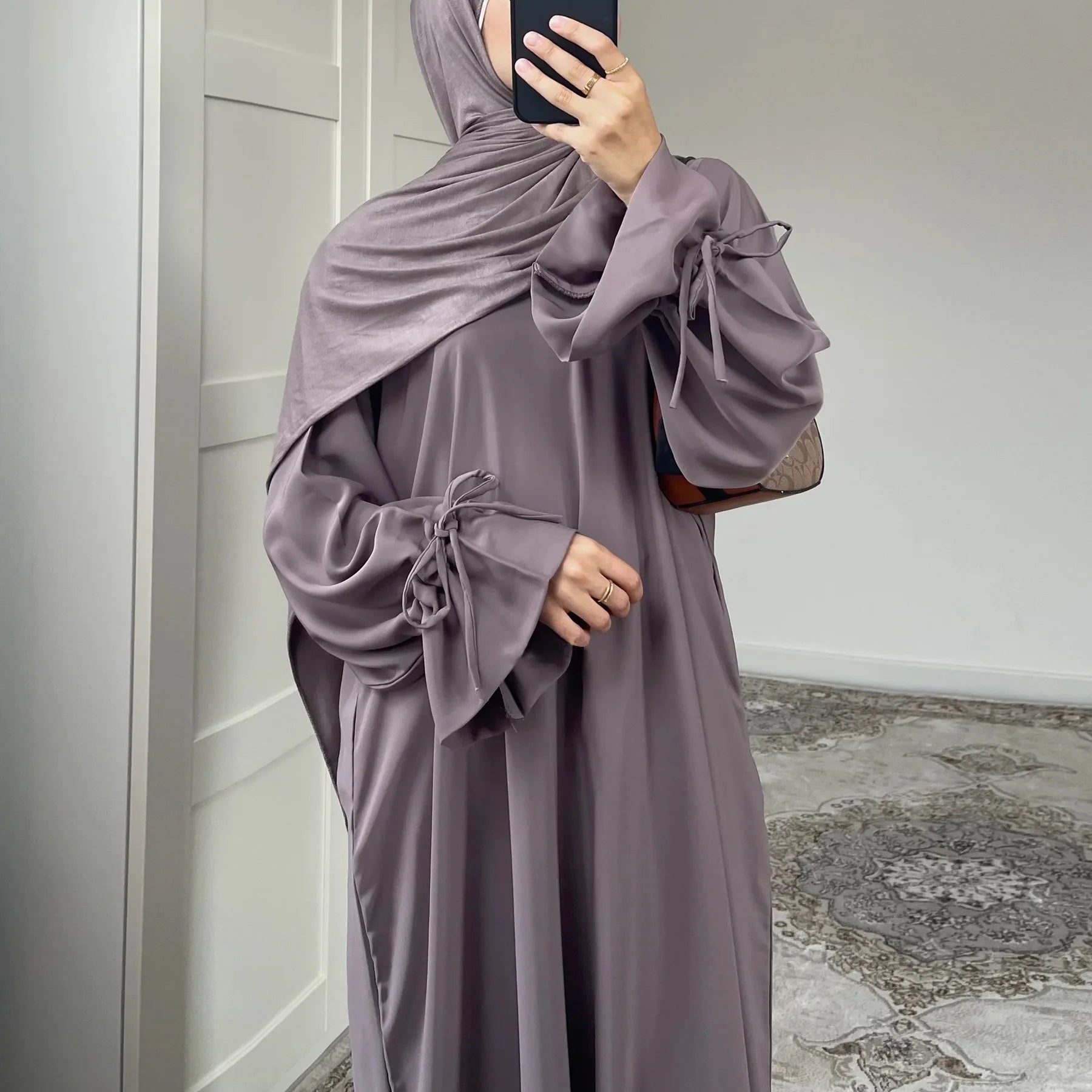 Bow-Tie Cuff Abaya